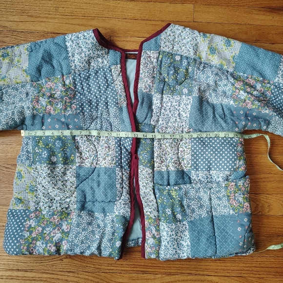 Handmade Floral Quilted Jacket - Picture 3 of 5